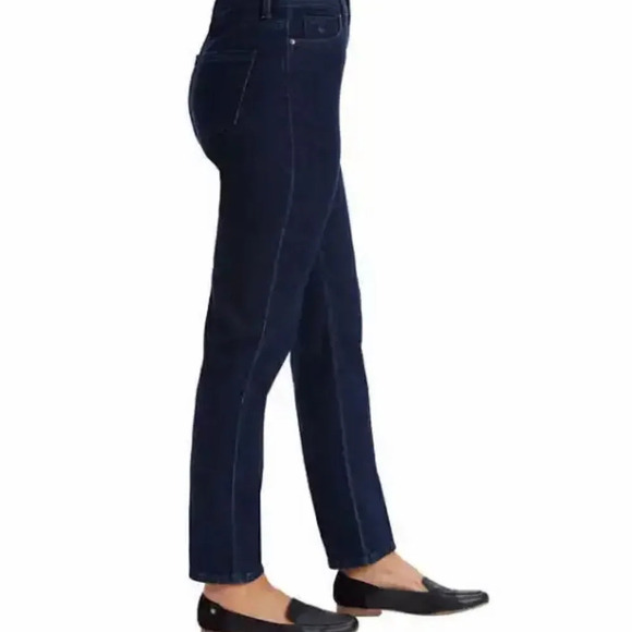 Gloria Vanderbilt  Amanda Stretch Denim Jeans - Picture 3 of 9
